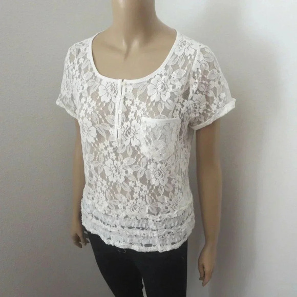 NEW Hollister Sheer Boho Lace Top Size Medium - Picture 3 of 6